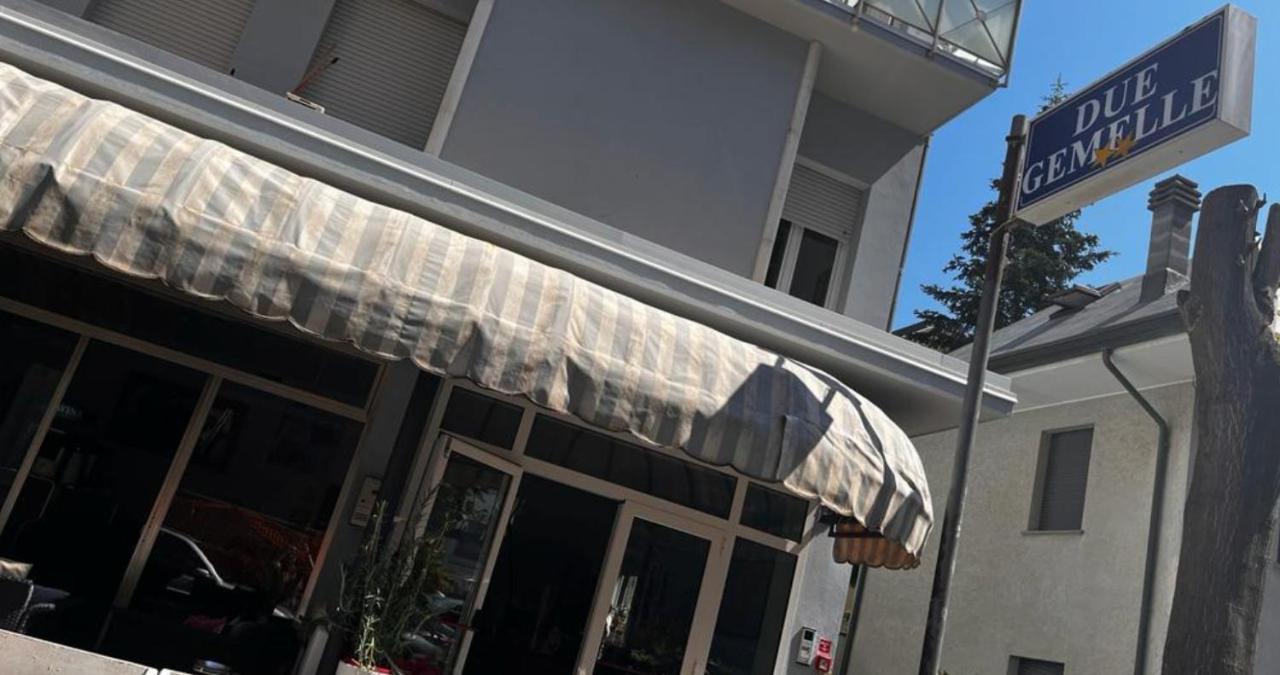 Due Gemelle Hotel Rimini Exterior foto