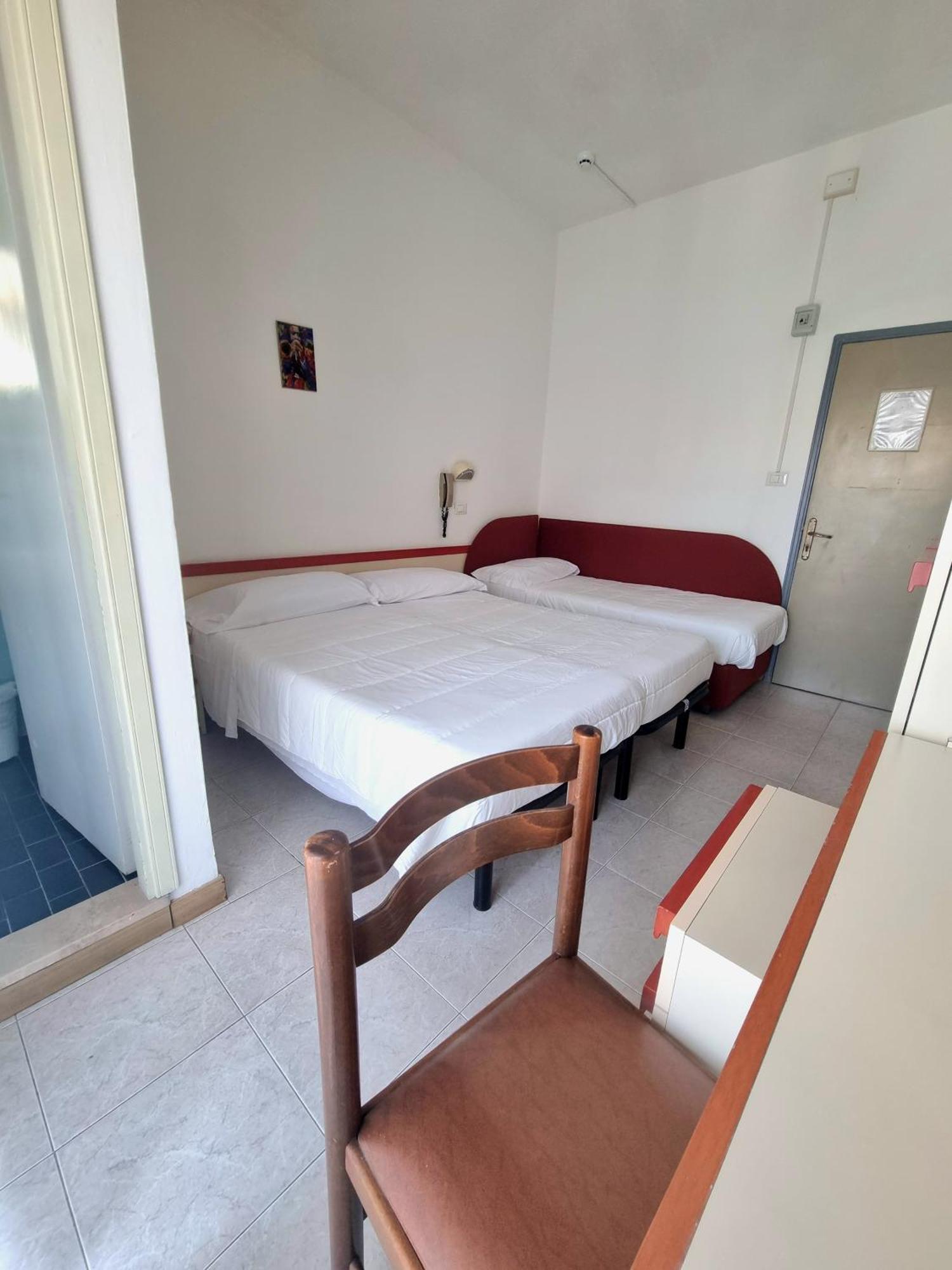 Due Gemelle Hotel Rimini Exterior foto